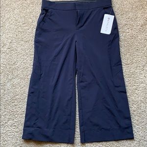 Athleta tribeca crop print in navy